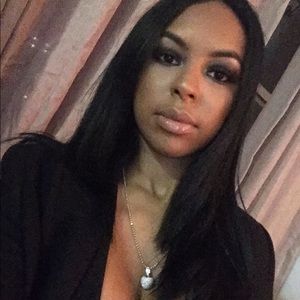 Meet your Posher, Joanna